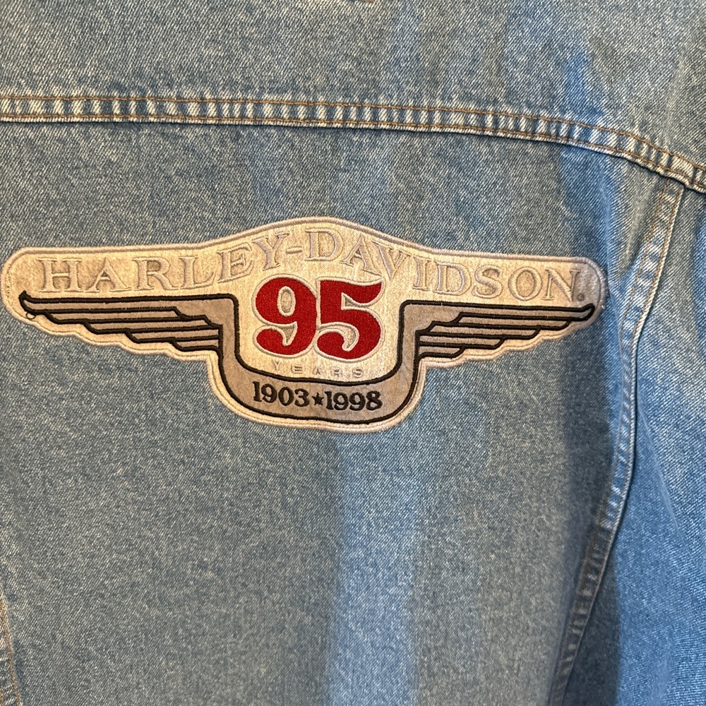 Harley-Davidson 95th Anniversary Jean Jacket. Men’s Large. NWOT